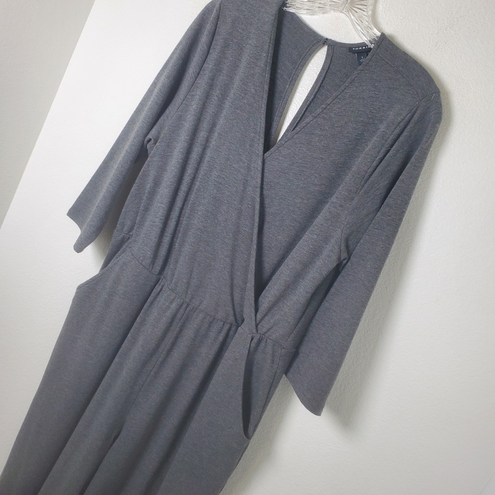 Torrid Charcoal Gray Surplice Stretch Knit Cropped Wide Leg Jumpsuit Size 1X - Picture 12 of 15